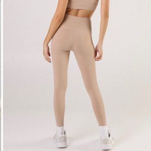 NWT Saski Collection Leggings Nude S